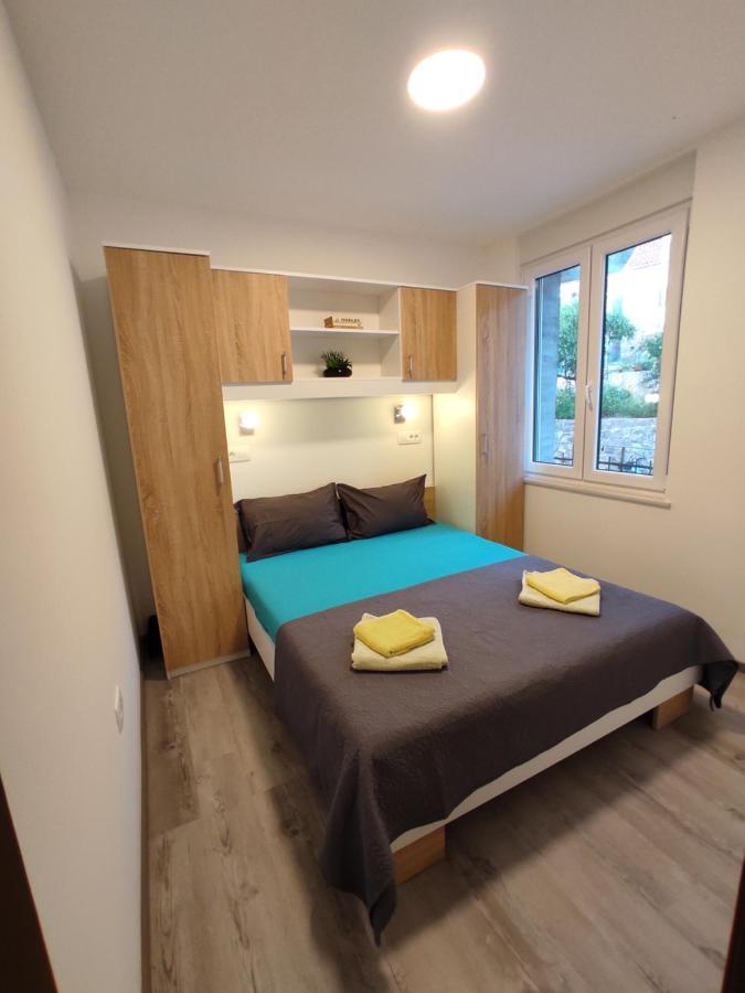 Apartment Ravnice Omis Ngoại thất bức ảnh