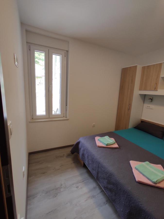 Apartment Ravnice Omis Ngoại thất bức ảnh